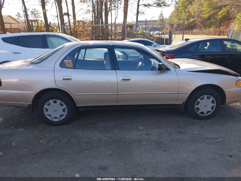 1996 Toyota Camry Dx/Le/Xle VIN: JT2BG12K7T0401745 Lot: 43807854