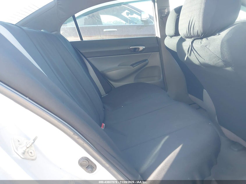 2008 Honda Civic Lx VIN: 1HGFA15598L015724 Lot: 43807878