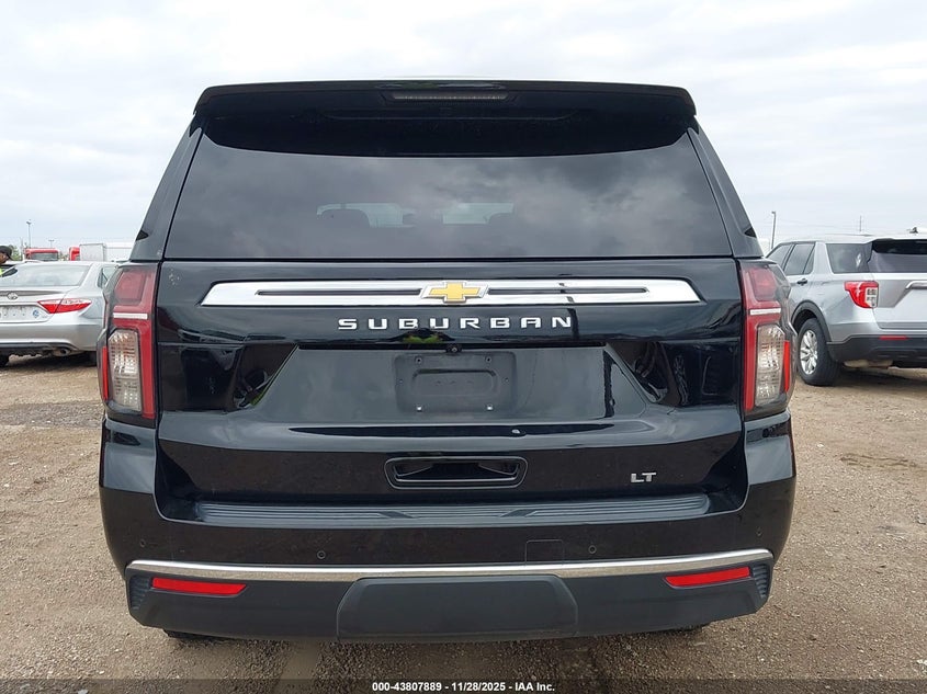 2021 Chevrolet Suburban 4Wd Lt VIN: 1GNSKCKD2MR268545 Lot: 43807889