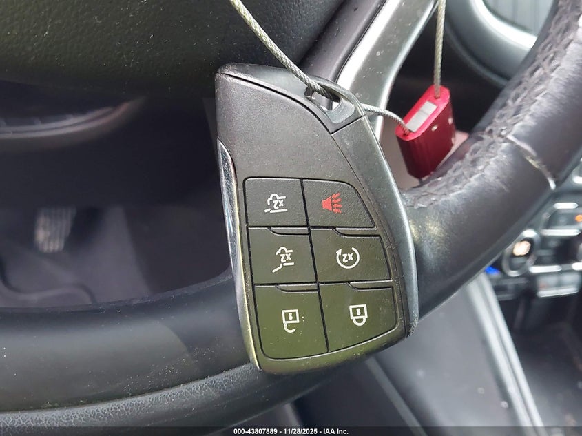 2021 Chevrolet Suburban 4Wd Lt VIN: 1GNSKCKD2MR268545 Lot: 43807889