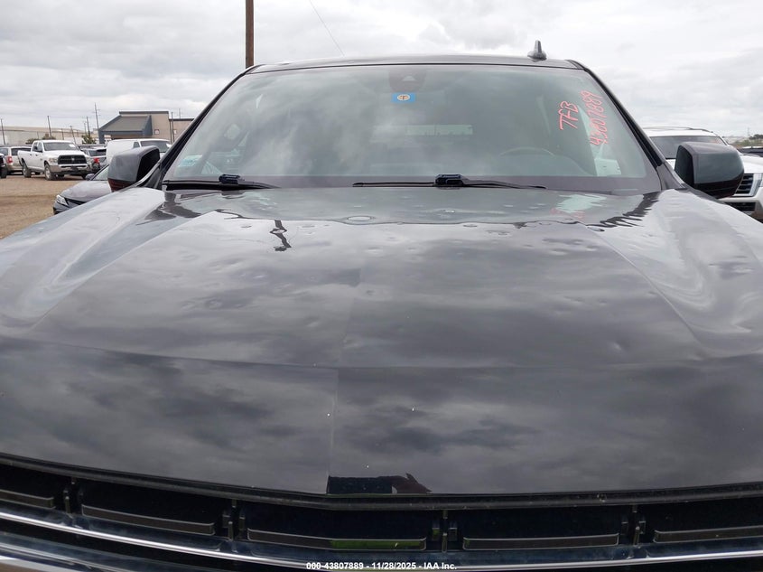 2021 Chevrolet Suburban 4Wd Lt VIN: 1GNSKCKD2MR268545 Lot: 43807889