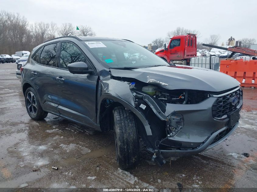 FORD ESCAPE ST-LINE ELITE