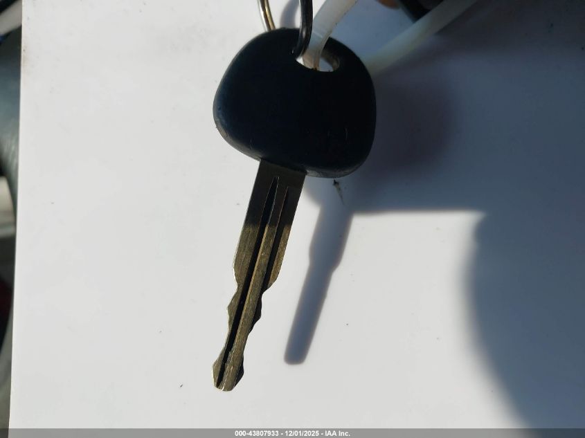 2005 Hyundai Elantra Gls/Gt VIN: KMHDN46DX5U983981 Lot: 43807933