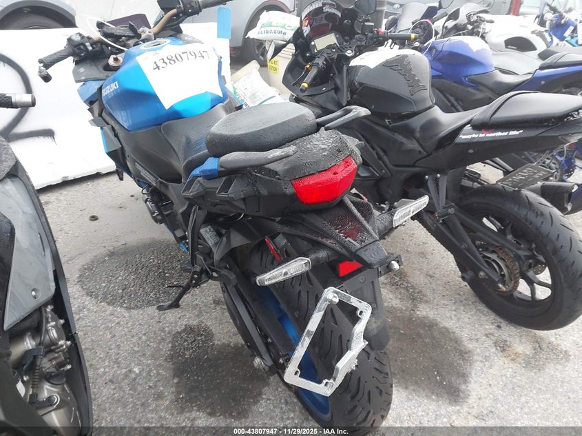 2023 Suzuki Gsx1000 Gt/Gt+