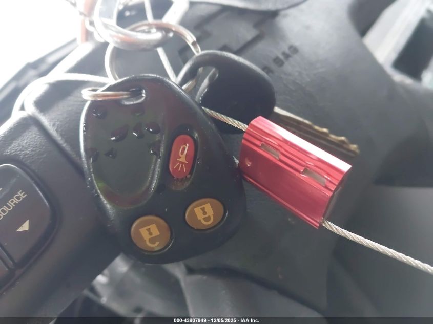 2003 Chevrolet Tahoe Lt VIN: 1GNEC13ZX3J221253 Lot: 43807949