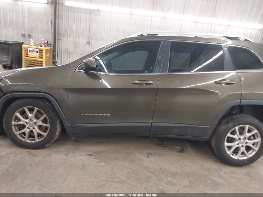 2014 Jeep Cherokee Latitude VIN: 1C4PJLCB4EW261694 Lot: 43808098