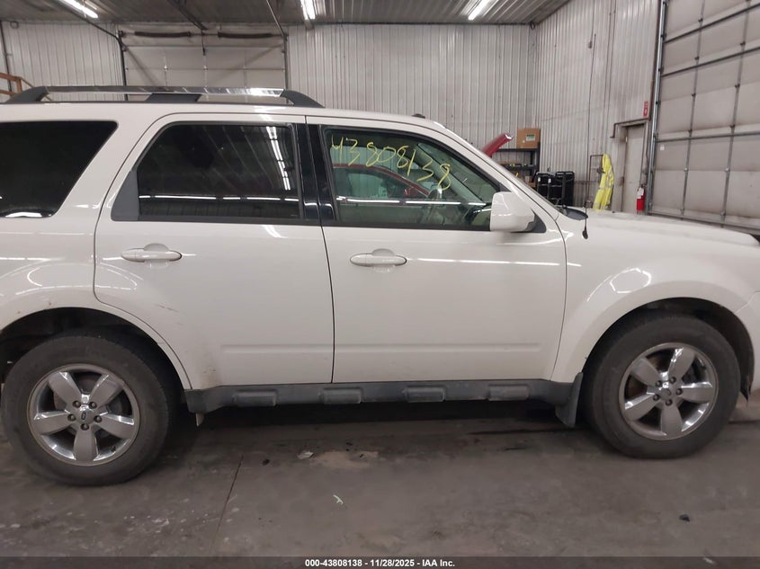 1FMCU94GX9KA49894 2009 FORD ESCAPE photo no. 14