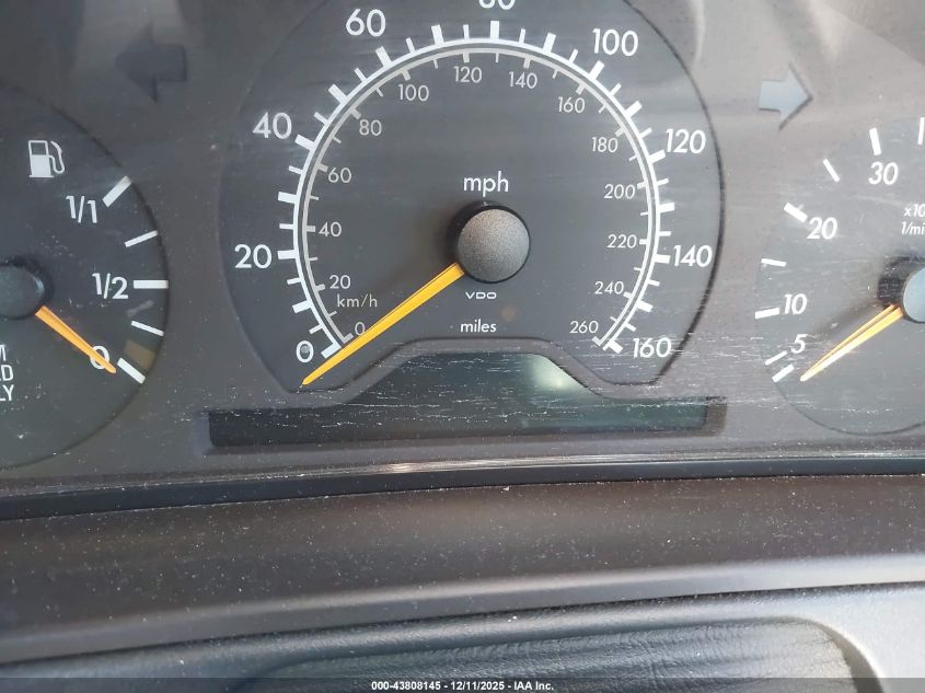 1997 Mercedes-Benz E 320 VIN: WDBJF55FXVJ026005 Lot: 43808145