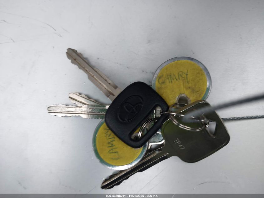 1995 Toyota Camry Le VIN: 4T1SK12E0SU613504 Lot: 43808211