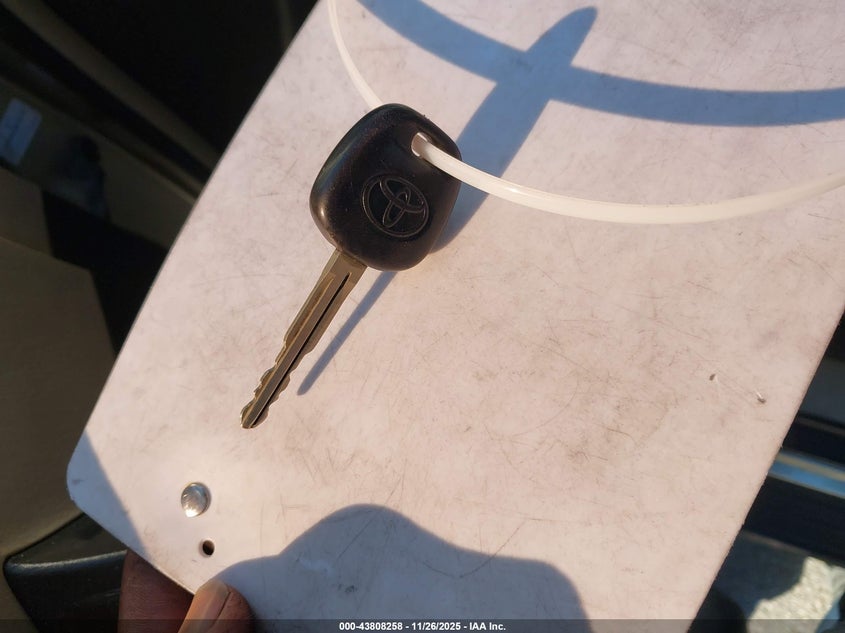 2002 Toyota Highlander Limited V6 VIN: JTEGF21A020057135 Lot: 43808258