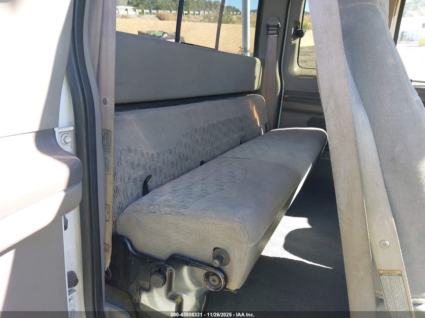 1999 Ford F-250 Lariat/Xl/Xlt VIN: 1FTNX21S4XEE98973 Lot: 43808321