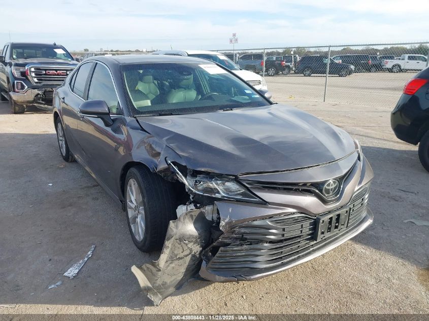 TOYOTA CAMRY LE