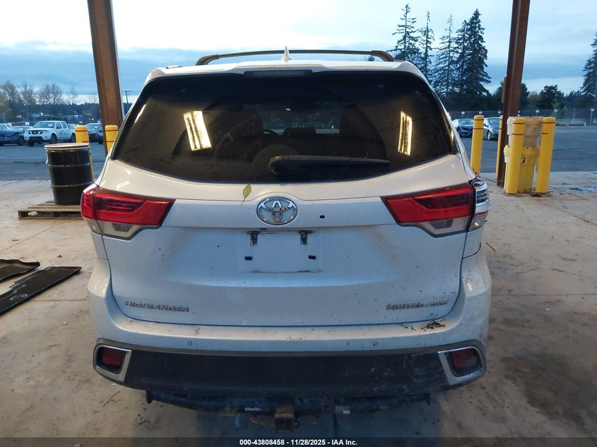 2018 Toyota Highlander Limited VIN: 5TDDZRFH3JS806230 Lot: 43808458