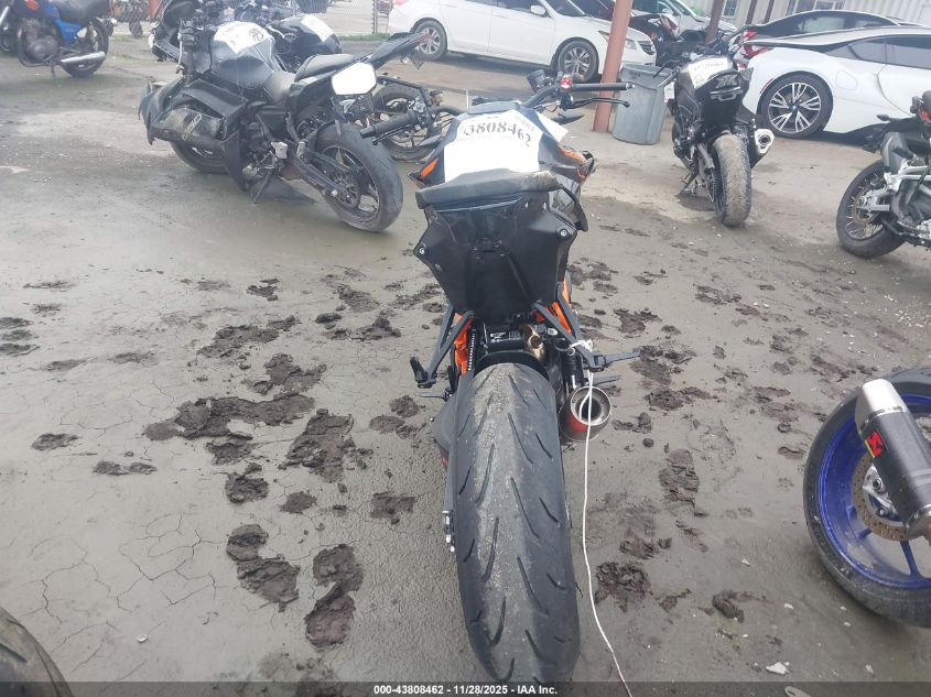 2022 Ktm 1290 Super Duke R VIN: VBKV39406NM955735 Lot: 43808462