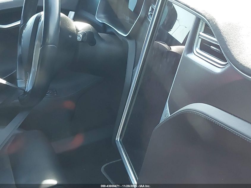 2017 Tesla Model S 60/75 VIN: 5YJSA1E17HF202747 Lot: 43808471