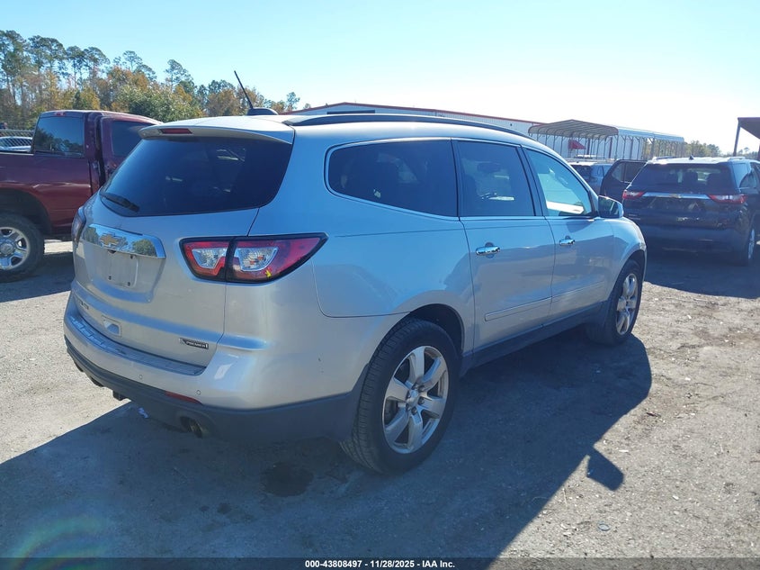 1GNKVJKD7HJ240868 2017 CHEVROLET TRAVERSE photo no. 4