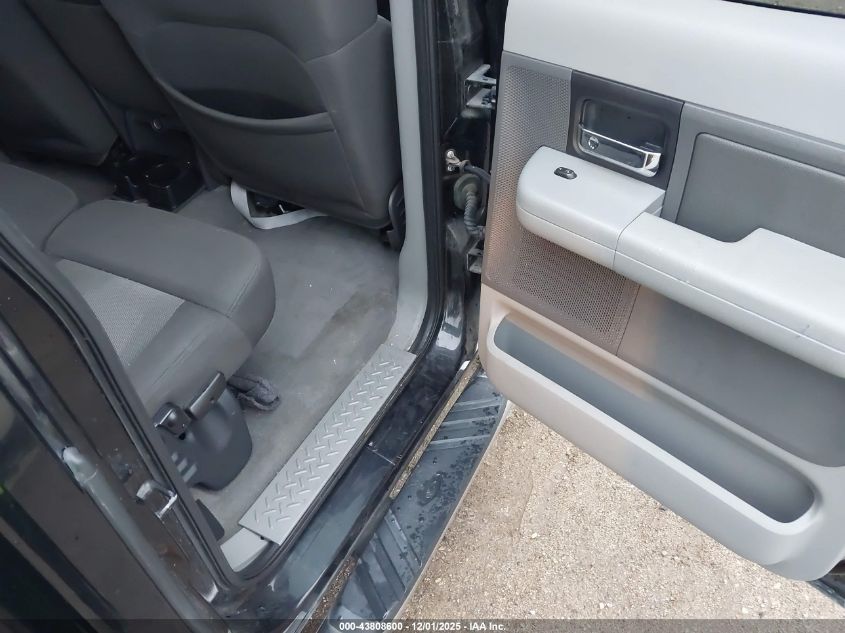 2004 Ford F-150 Lariat/Xlt VIN: 1FTPW12524FA16991 Lot: 43808600