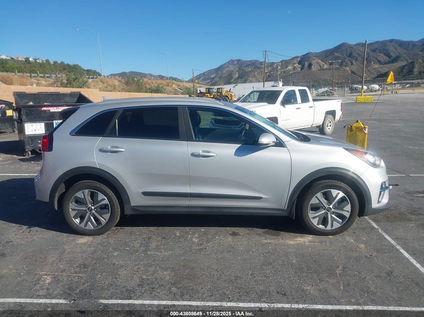 2019 Kia Niro Ev Ex Premium VIN: KNDCE3LGXK5030220 Lot: 43808649