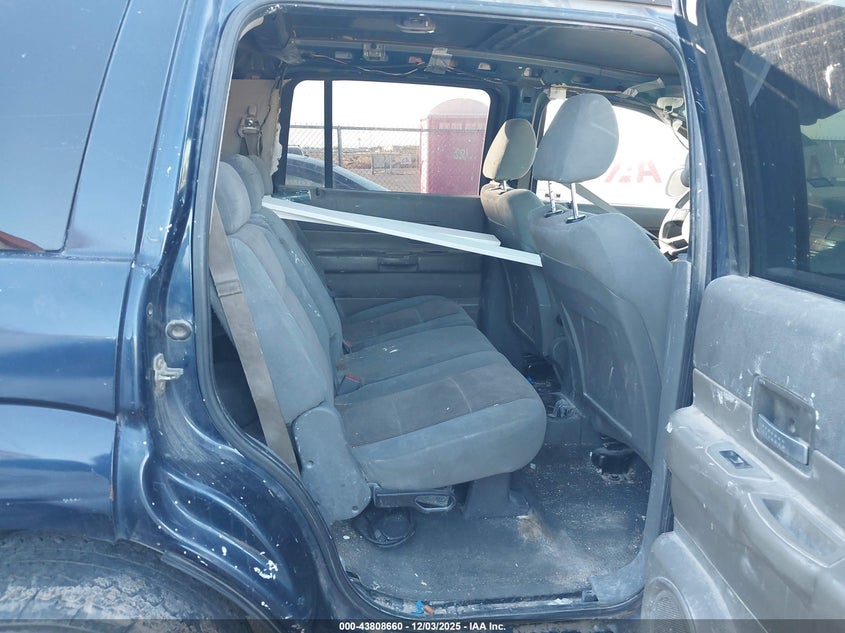 1D4HB48DX4F177785 2004 DODGE DURANGO photo no. 8