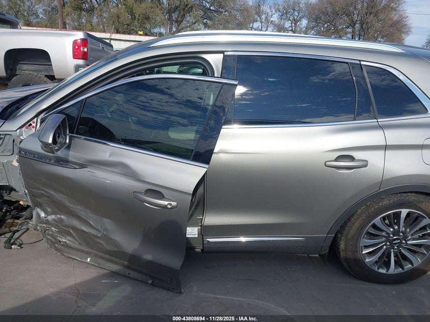 2023 Lincoln Nautilus Standard VIN: 2LMPJ8J90PBL29605 Lot: 43808694