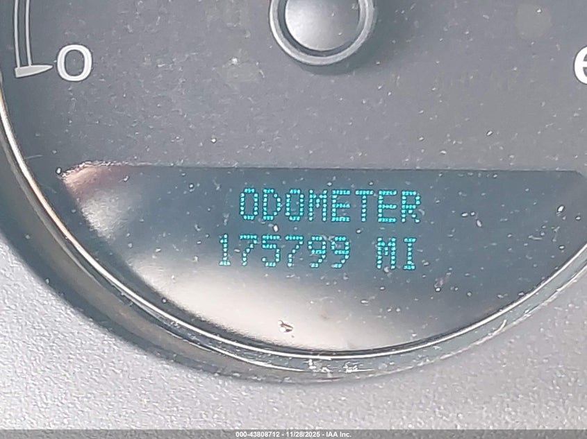 2007 Chevrolet Avalanche 1500 Ls VIN: 3GNEC12057G272069 Lot: 43808712