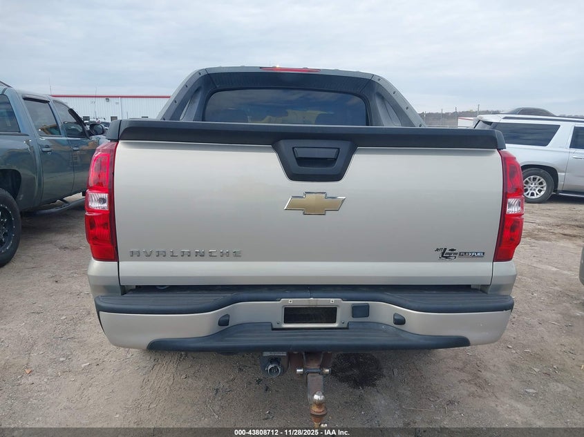 2007 Chevrolet Avalanche 1500 Ls VIN: 3GNEC12057G272069 Lot: 43808712