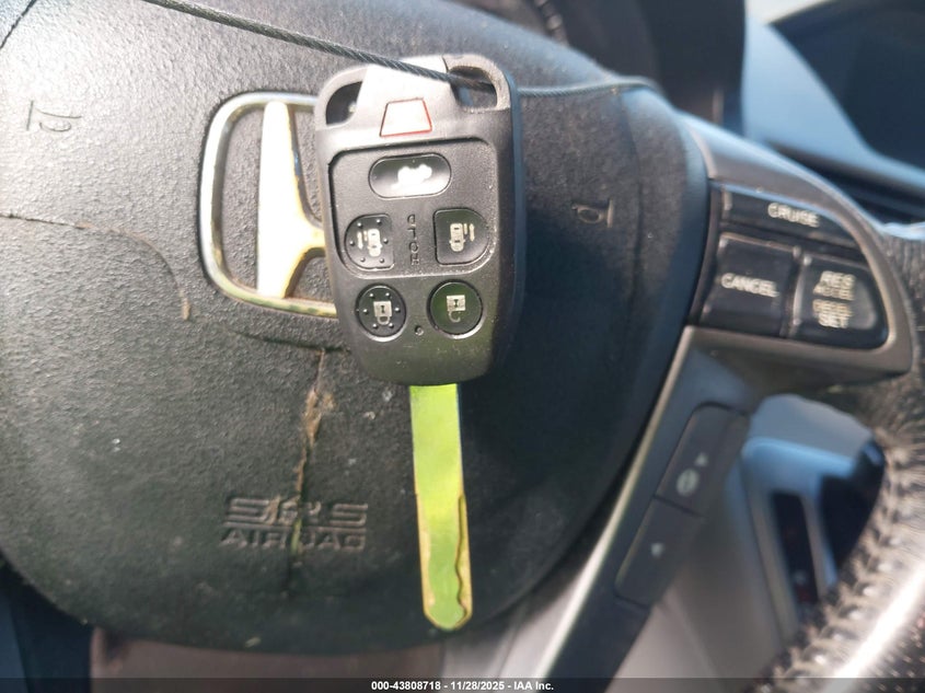 2011 Honda Odyssey Touring/Touring Elite VIN: 5FNRL5H94BB037832 Lot: 43808718