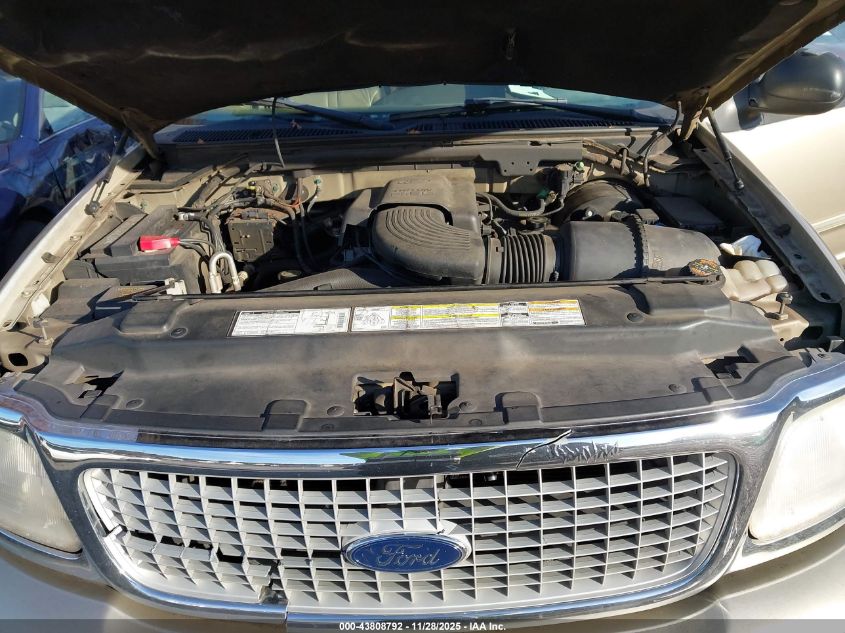 1999 Ford Expedition Eddie Bauer/Xlt VIN: 1FMRU1764XLC40605 Lot: 43808792