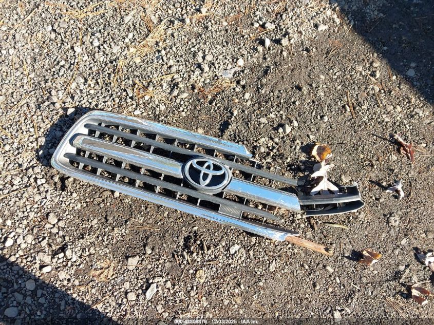 2002 Toyota Tundra Sr5 V8 VIN: 5TBBT44122S268440 Lot: 43808876