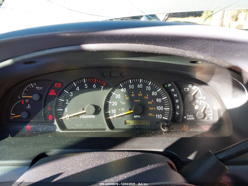 2002 Toyota Tundra Sr5 V8 VIN: 5TBBT44122S268440 Lot: 43808876