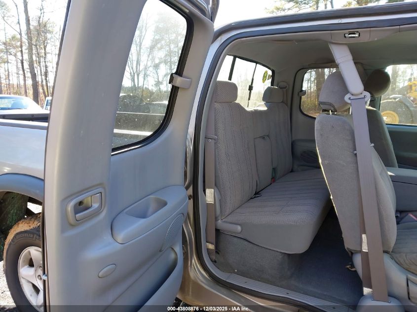 2002 Toyota Tundra Sr5 V8 VIN: 5TBBT44122S268440 Lot: 43808876