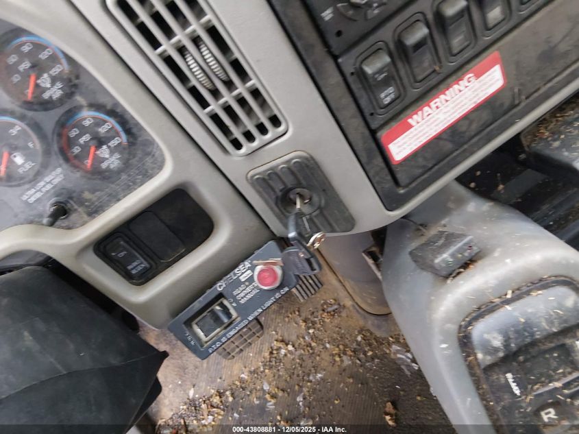 2011 International 4000 4300 VIN: 1HTMMAAL1BH392420 Lot: 43808881