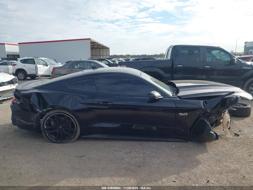 2022 Ford Mustang Gt Premium Fastback VIN: 1FA6P8CF6N5128232 Lot: 43808894