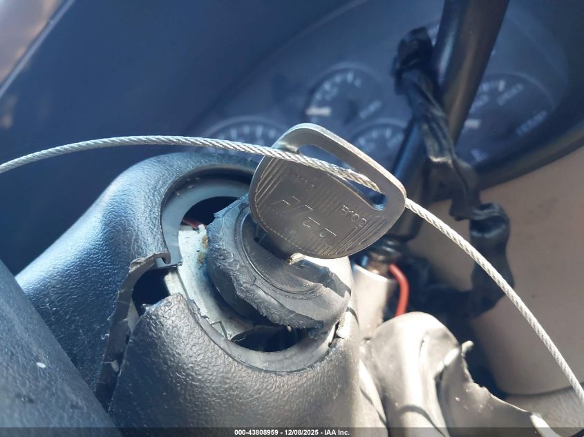 2002 Chevrolet Tahoe Lt VIN: 1GNEK13Z72R252477 Lot: 43808959