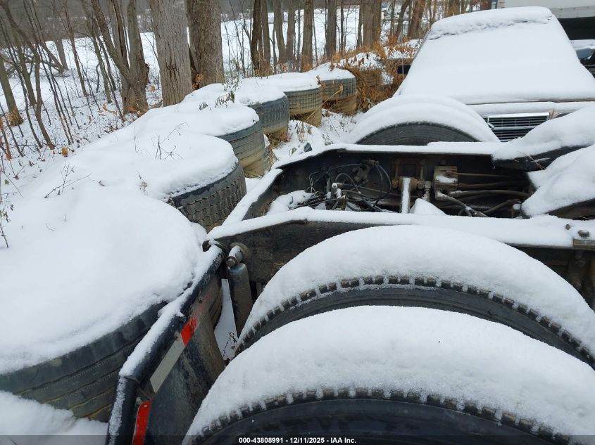 1999 International 9200 VIN: 2HSFMAMR8XC071924 Lot: 43808991