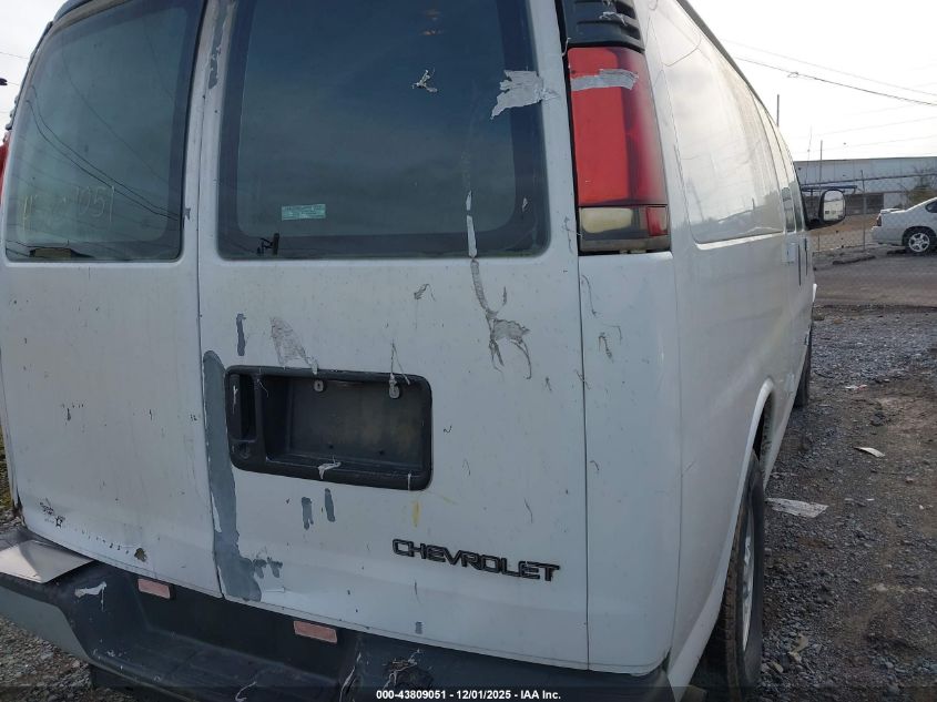 1997 Chevrolet Chevy Van VIN: 1GCHG39F8V1098588 Lot: 43809051