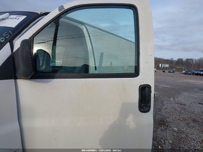 1997 Chevrolet Chevy Van VIN: 1GCHG39F8V1098588 Lot: 43809051