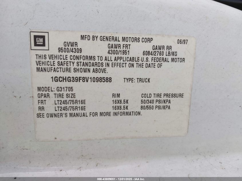 1997 Chevrolet Chevy Van VIN: 1GCHG39F8V1098588 Lot: 43809051