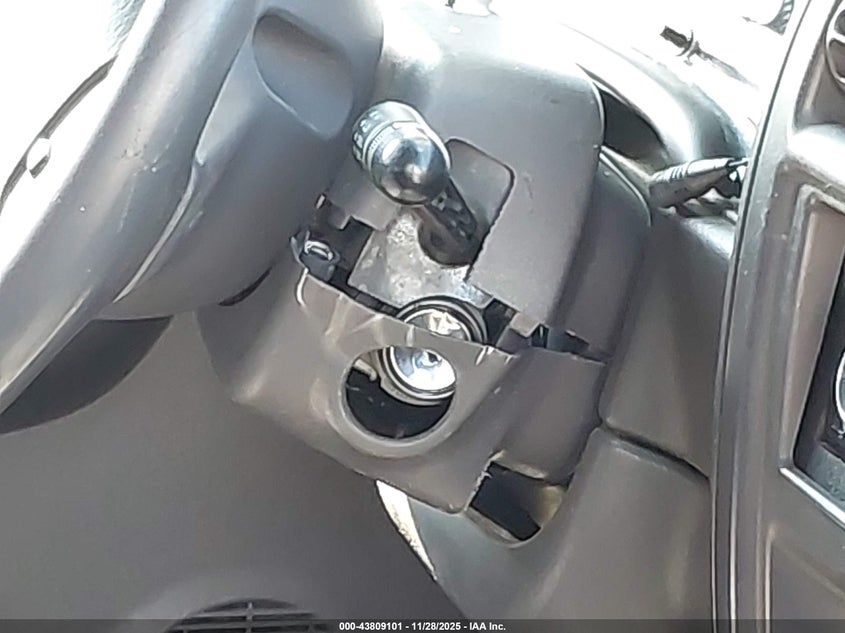 2000 Jeep Cherokee Sport VIN: 1J4FF48S8YL212817 Lot: 43809101