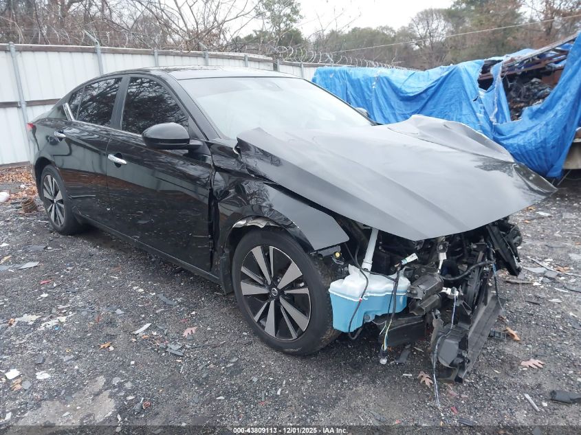 NISSAN ALTIMA SV FWD