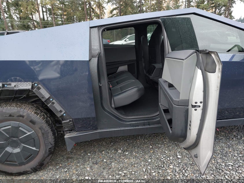 2025 Tesla Cybertruck All-Wheel Drive VIN: 7G2CEHED9SA073343 Lot: 43809136