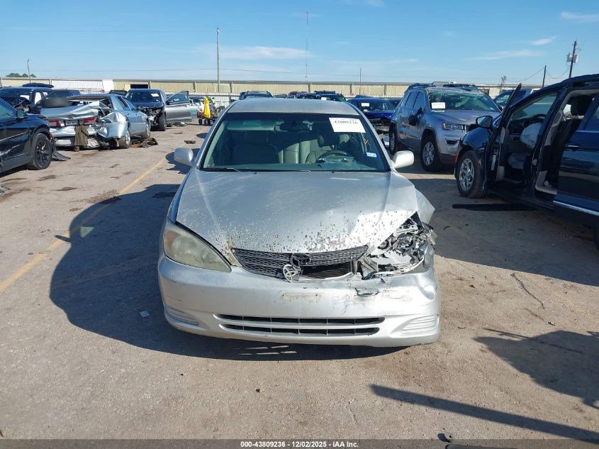 2002 Toyota Camry Le V6 VIN: 4T1BF32K72U015853 Lot: 43809236