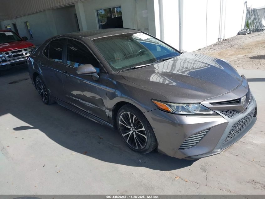 TOYOTA CAMRY SE