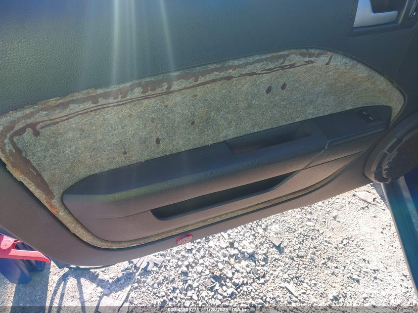 2006 Ford Mustang V6 VIN: 1ZVHT80NX65232392 Lot: 43809271