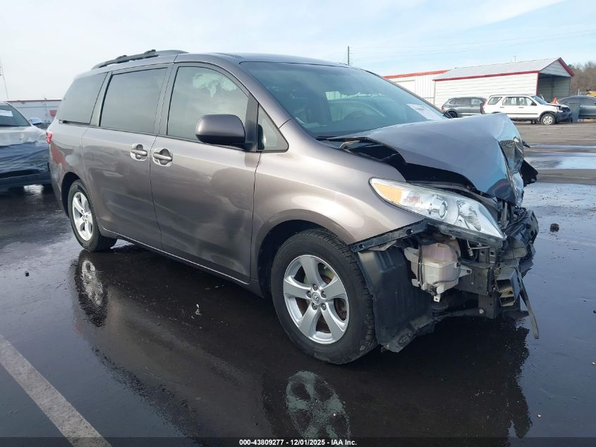TOYOTA SIENNA LE 8 PASSENGER