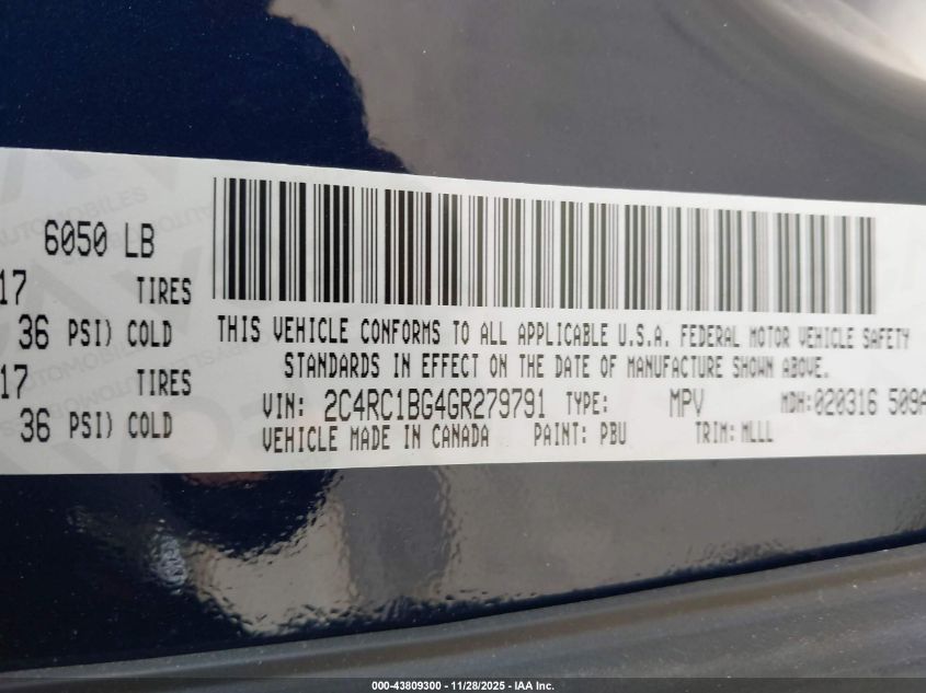 2016 Chrysler Town & Country Touring VIN: 2C4RC1BG4GR279791 Lot: 43809300