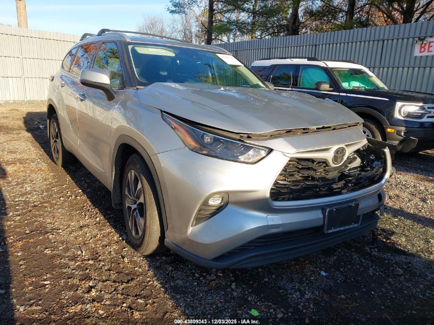 TOYOTA HIGHLANDER XLE