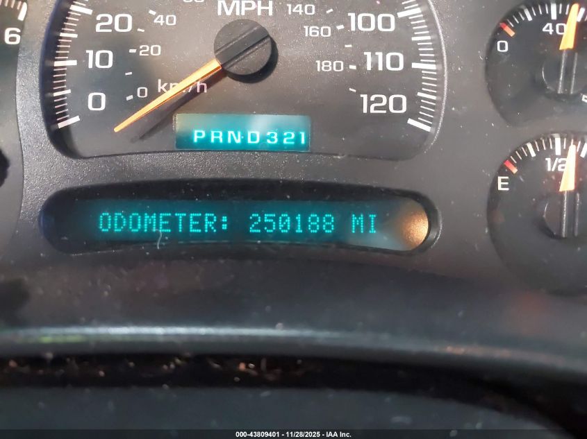 2004 GMC Yukon Slt VIN: 1GKEC13Z74R236101 Lot: 43809401