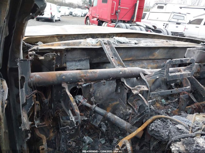 2017 Ram 5500 Chassis Tradesman/Slt VIN: 3C7WRNBL3HG699056 Lot: 43809540