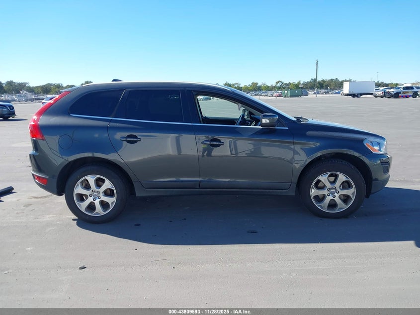 2013 Volvo Xc60 3.2/3.2 Platinum/3.2 Premier/3.2 Premier Plus VIN: YV4952DL5D2407389 Lot: 43809593